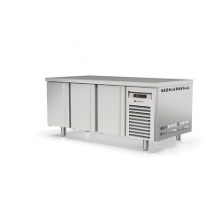 TABLE REFRIGEREE 3 PORTES DESSUS INOX INT. PATISSIERE 400X600